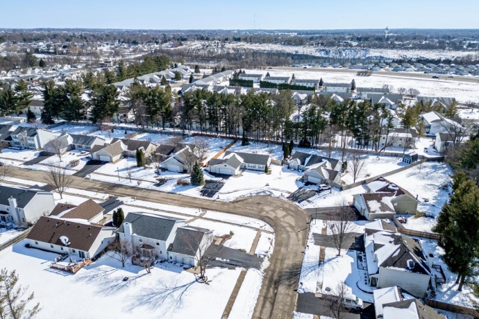 5815 Candover, LOVES PARK, Illinois 61111, 3 Bedrooms Bedrooms, ,2 BathroomsBathrooms,House,For Sale,Candover,202601524