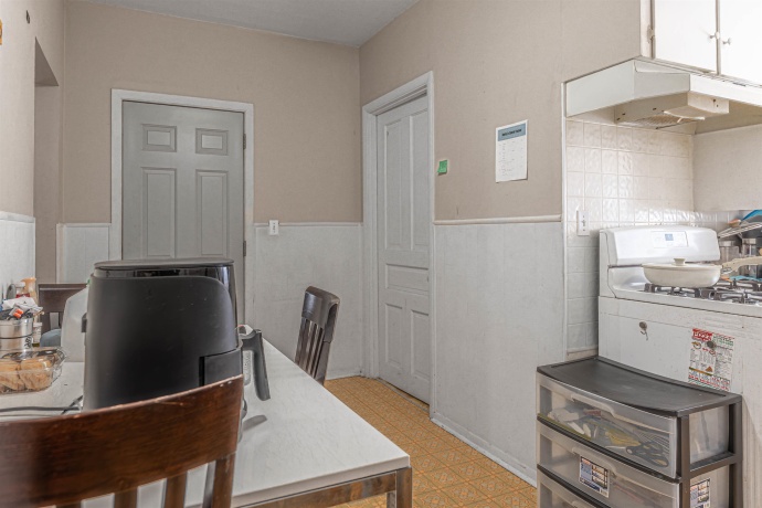 1618 Evergreen, ROCKFORD, Illinois 61101, 3 Bedrooms Bedrooms, ,1 BathroomBathrooms,House,For Sale,Evergreen,202601525