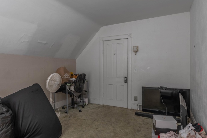 1618 Evergreen, ROCKFORD, Illinois 61101, 3 Bedrooms Bedrooms, ,1 BathroomBathrooms,House,For Sale,Evergreen,202601525