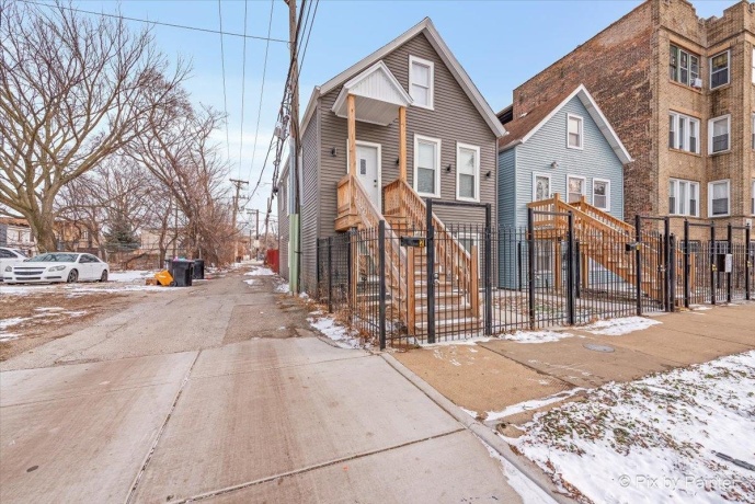 1615 Komensky, CHICAGO, Illinois 60623, ,2 Units,For Sale,Komensky,202600093