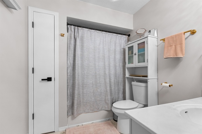 200 Bounty Drive NE, POPLAR GROVE, Illinois 61065, 3 Bedrooms Bedrooms, ,3 BathroomsBathrooms,House,For Sale,Bounty Drive NE,202601527