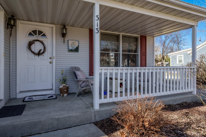 313 GENOA, CHERRY VALLEY, Illinois 61016, ,3 - 4 Units,For Sale,GENOA,202601526