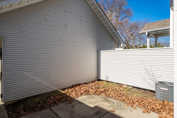 313 GENOA, CHERRY VALLEY, Illinois 61016, ,3 - 4 Units,For Sale,GENOA,202601526