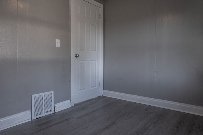 3911 Delaware, ROCKFORD, Illinois 61102, 3 Bedrooms Bedrooms, ,1 BathroomBathrooms,House,For Sale,Delaware,202601531