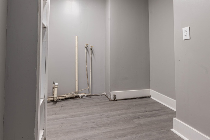 3911 Delaware, ROCKFORD, Illinois 61102, 3 Bedrooms Bedrooms, ,1 BathroomBathrooms,House,For Sale,Delaware,202601531