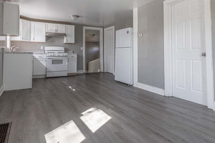 3911 Delaware, ROCKFORD, Illinois 61102, 3 Bedrooms Bedrooms, ,1 BathroomBathrooms,House,For Sale,Delaware,202601531