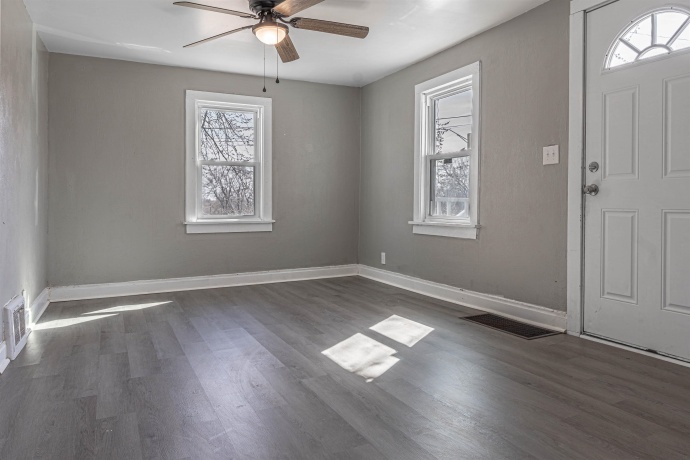 3911 Delaware, ROCKFORD, Illinois 61102, 3 Bedrooms Bedrooms, ,1 BathroomBathrooms,House,For Sale,Delaware,202601531