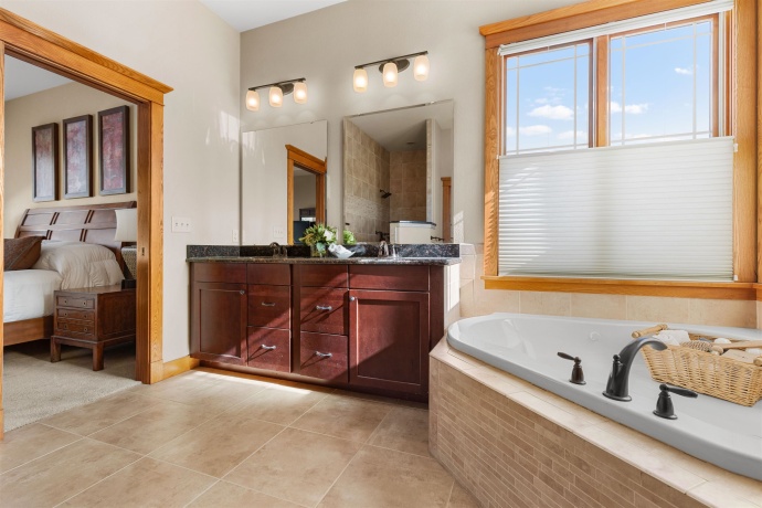 978 Weatherfield, BELVIDERE, Illinois 61008, 4 Bedrooms Bedrooms, ,3 BathroomsBathrooms,House,For Sale,Weatherfield,202601532