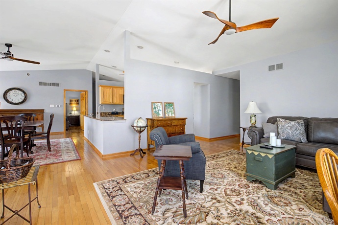 21-50 Marina, LAKE CARROLL, Illinois 61046, 5 Bedrooms Bedrooms, ,4 BathroomsBathrooms,House,For Sale,Marina,202601534