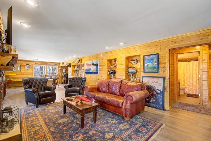 21-50 Marina, LAKE CARROLL, Illinois 61046, 5 Bedrooms Bedrooms, ,4 BathroomsBathrooms,House,For Sale,Marina,202601534