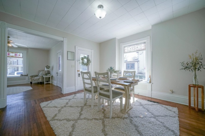 815 Pearl, BELVIDERE, Illinois 61008, 3 Bedrooms Bedrooms, ,2 BathroomsBathrooms,House,For Sale,Pearl,202601539