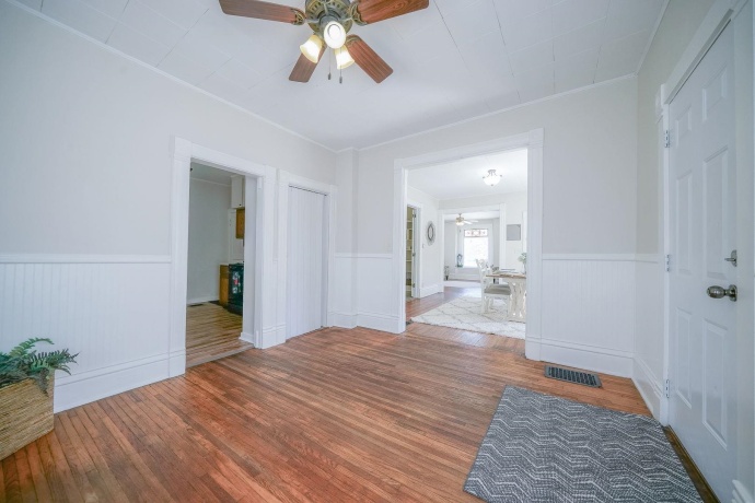 815 Pearl, BELVIDERE, Illinois 61008, 3 Bedrooms Bedrooms, ,2 BathroomsBathrooms,House,For Sale,Pearl,202601539