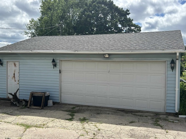 303 Freedom, LENA, Illinois 61048, 3 Bedrooms Bedrooms, ,2 BathroomsBathrooms,House,For Sale,Freedom,202601541