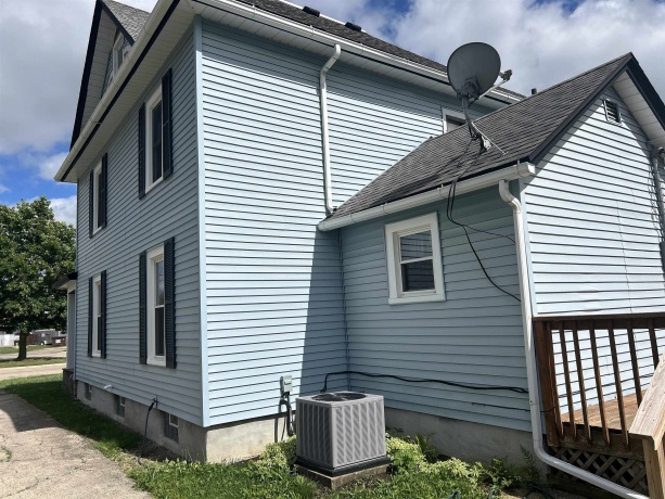 303 Freedom, LENA, Illinois 61048, 3 Bedrooms Bedrooms, ,2 BathroomsBathrooms,House,For Sale,Freedom,202601541