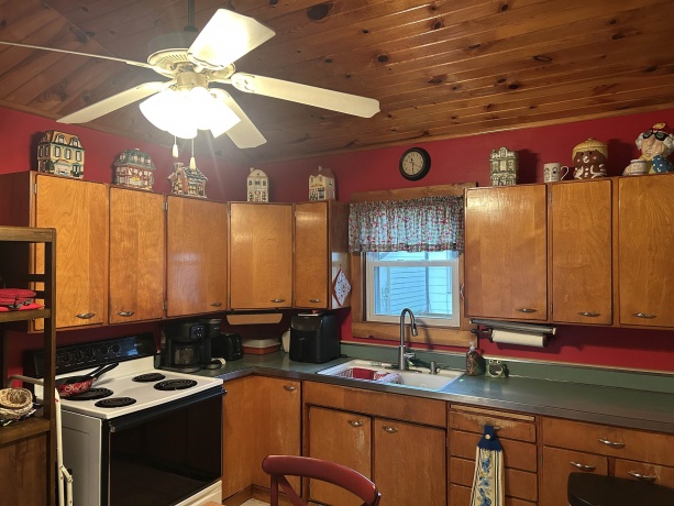 303 Freedom, LENA, Illinois 61048, 3 Bedrooms Bedrooms, ,2 BathroomsBathrooms,House,For Sale,Freedom,202601541