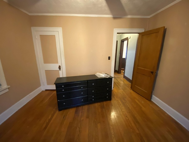 423 Auburn, ROCKFORD, Illinois 61103, 5 Bedrooms Bedrooms, ,3 BathroomsBathrooms,House,For Sale,Auburn,202601542