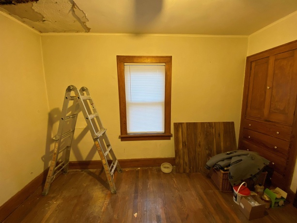 423 Auburn, ROCKFORD, Illinois 61103, 5 Bedrooms Bedrooms, ,3 BathroomsBathrooms,House,For Sale,Auburn,202601542