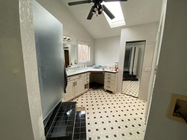 423 Auburn, ROCKFORD, Illinois 61103, 5 Bedrooms Bedrooms, ,3 BathroomsBathrooms,House,For Sale,Auburn,202601542