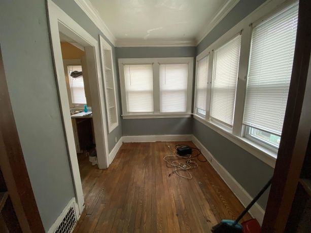 423 Auburn, ROCKFORD, Illinois 61103, 5 Bedrooms Bedrooms, ,3 BathroomsBathrooms,House,For Sale,Auburn,202601542