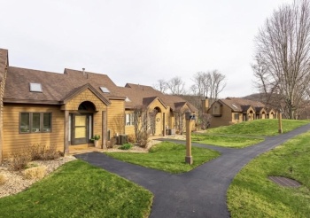 7 Creekwood, GALENA, Illinois 61036, 2 Bedrooms Bedrooms, ,2 BathroomsBathrooms,Condominium,For Sale,Creekwood,202601545