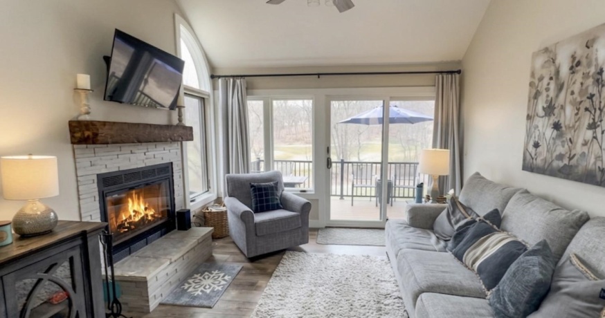 7 Creekwood, GALENA, Illinois 61036, 2 Bedrooms Bedrooms, ,2 BathroomsBathrooms,Condominium,For Sale,Creekwood,202601545