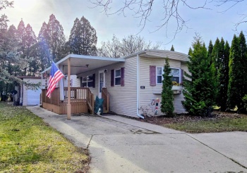 601 Lindenwood, BELVIDERE, Illinois 61008, 2 Bedrooms Bedrooms, ,2 BathroomsBathrooms,House,For Sale,Lindenwood,202601547