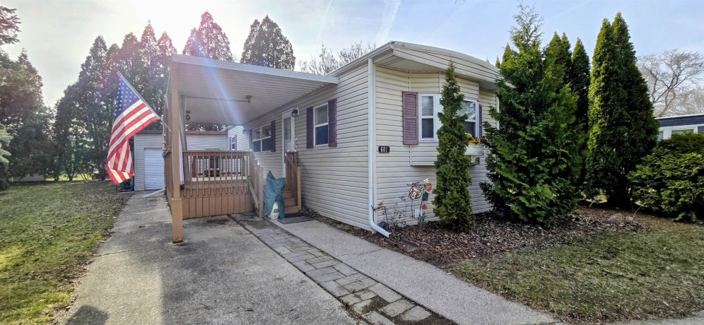 601 Lindenwood, BELVIDERE, Illinois 61008, 2 Bedrooms Bedrooms, ,2 BathroomsBathrooms,House,For Sale,Lindenwood,202601547