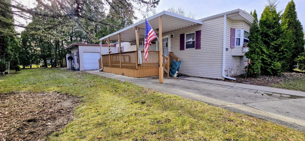 601 Lindenwood, BELVIDERE, Illinois 61008, 2 Bedrooms Bedrooms, ,2 BathroomsBathrooms,House,For Sale,Lindenwood,202601547