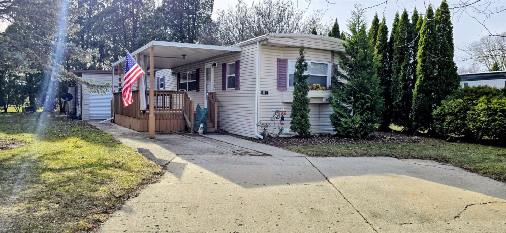 601 Lindenwood, BELVIDERE, Illinois 61008, 2 Bedrooms Bedrooms, ,2 BathroomsBathrooms,House,For Sale,Lindenwood,202601547