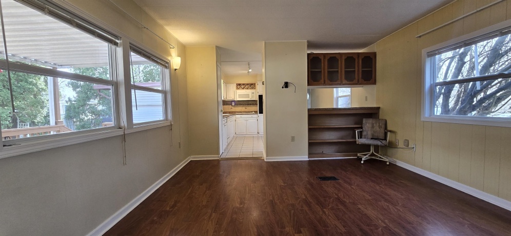 601 Lindenwood, BELVIDERE, Illinois 61008, 2 Bedrooms Bedrooms, ,2 BathroomsBathrooms,House,For Sale,Lindenwood,202601547