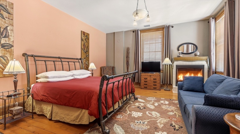 334 Spring, GALENA, Illinois 61036, 10 Bedrooms Bedrooms, ,10 BathroomsBathrooms,House,For Sale,Spring,202601549