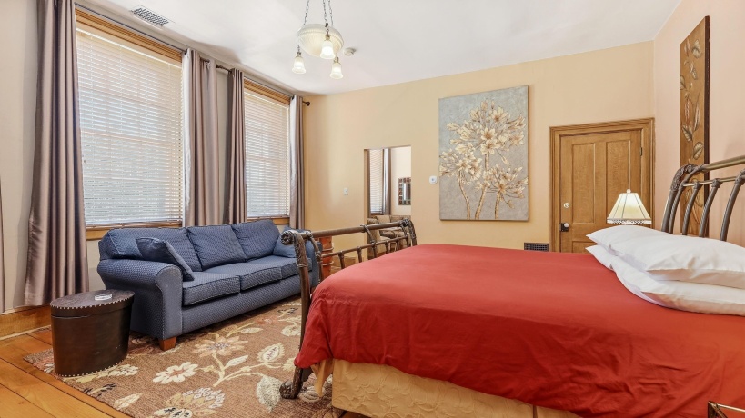 334 Spring, GALENA, Illinois 61036, 10 Bedrooms Bedrooms, ,10 BathroomsBathrooms,House,For Sale,Spring,202601549