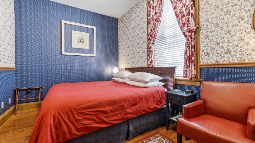 334 Spring, GALENA, Illinois 61036, 10 Bedrooms Bedrooms, ,10 BathroomsBathrooms,House,For Sale,Spring,202601549