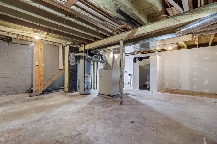 1425 Green, ROCKFORD, Illinois 61102, 3 Bedrooms Bedrooms, ,1 BathroomBathrooms,House,For Sale,Green,202601551