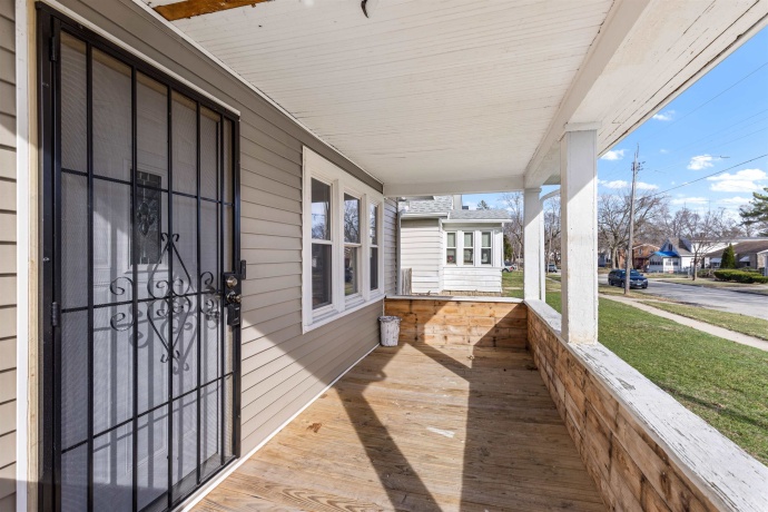 1425 Green, ROCKFORD, Illinois 61102, 3 Bedrooms Bedrooms, ,1 BathroomBathrooms,House,For Sale,Green,202601551