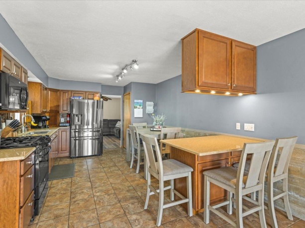 536 Carpenter, BELVIDERE, Illinois 61008, 3 Bedrooms Bedrooms, ,2 BathroomsBathrooms,House,For Sale,Carpenter,202601552