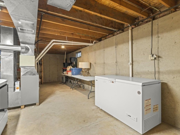 536 Carpenter, BELVIDERE, Illinois 61008, 3 Bedrooms Bedrooms, ,2 BathroomsBathrooms,House,For Sale,Carpenter,202601552