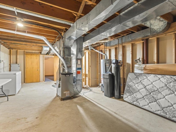 536 Carpenter, BELVIDERE, Illinois 61008, 3 Bedrooms Bedrooms, ,2 BathroomsBathrooms,House,For Sale,Carpenter,202601552