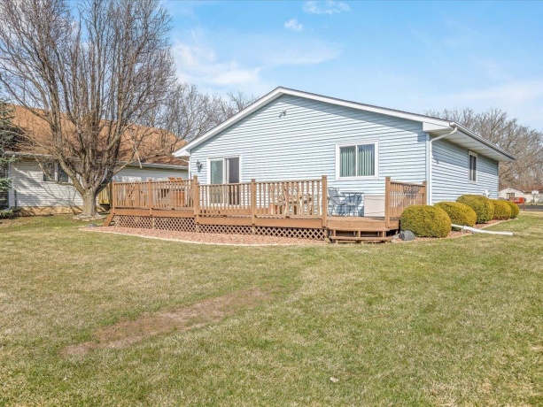 536 Carpenter, BELVIDERE, Illinois 61008, 3 Bedrooms Bedrooms, ,2 BathroomsBathrooms,House,For Sale,Carpenter,202601552