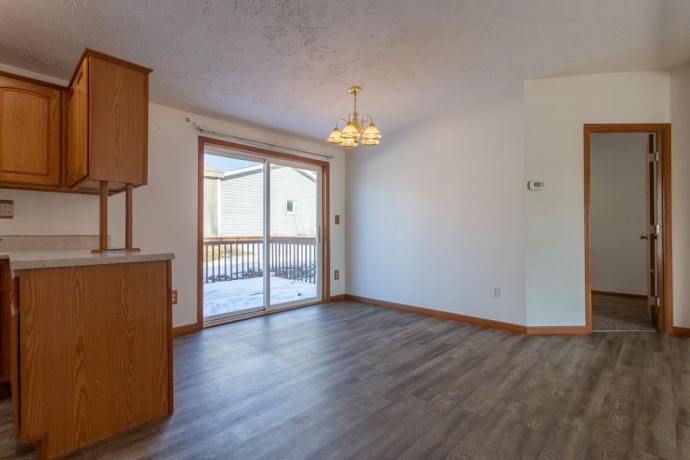 108 Smoke Signal, EAST DUBUQUE, Illinois 61025, 4 Bedrooms Bedrooms, ,2 BathroomsBathrooms,House,For Sale,Smoke Signal,202600573