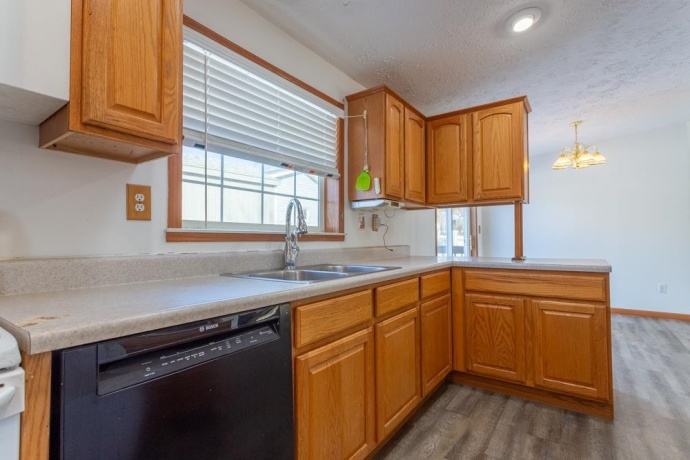 108 Smoke Signal, EAST DUBUQUE, Illinois 61025, 4 Bedrooms Bedrooms, ,2 BathroomsBathrooms,House,For Sale,Smoke Signal,202600573