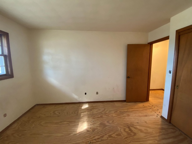 2221 Denver, ROCKFORD, Illinois 61108, ,2 Units,For Sale,Denver,202601555