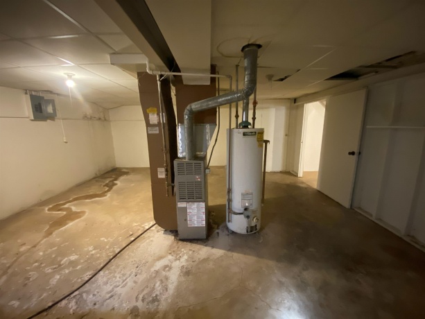 2221 Denver, ROCKFORD, Illinois 61108, ,2 Units,For Sale,Denver,202601555