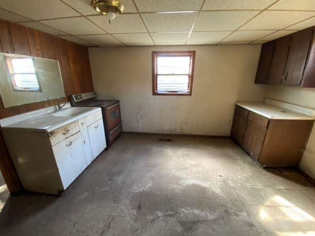 2221 Denver, ROCKFORD, Illinois 61108, ,2 Units,For Sale,Denver,202601555