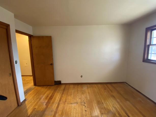 2221 Denver, ROCKFORD, Illinois 61108, ,2 Units,For Sale,Denver,202601555