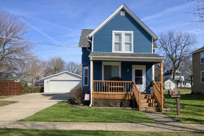 307 5th, OREGON, Illinois 61061, 3 Bedrooms Bedrooms, ,2 BathroomsBathrooms,House,For Sale,5th,202601559