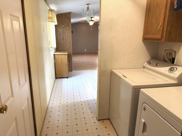 1206 Spring, BELVIDERE, Illinois 61008, 2 Bedrooms Bedrooms, ,2 BathroomsBathrooms,House,For Sale,Spring,202601561
