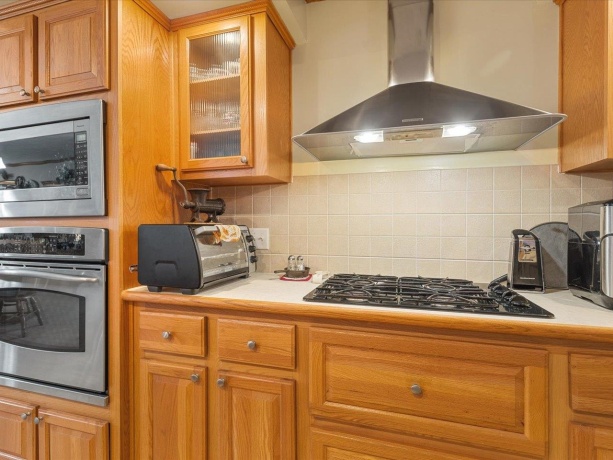 5647 Lidden, MACHESNEY PARK, Illinois 61115, 3 Bedrooms Bedrooms, ,2 BathroomsBathrooms,House,For Sale,Lidden,202601563