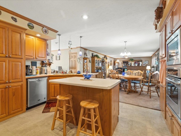 5647 Lidden, MACHESNEY PARK, Illinois 61115, 3 Bedrooms Bedrooms, ,2 BathroomsBathrooms,House,For Sale,Lidden,202601563