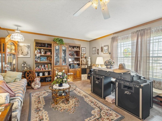 5647 Lidden, MACHESNEY PARK, Illinois 61115, 3 Bedrooms Bedrooms, ,2 BathroomsBathrooms,House,For Sale,Lidden,202601563